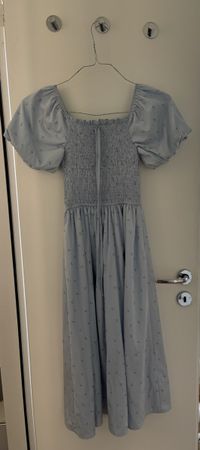 Sommerkleid blau mit Puffärmeln und Smock guter Zustand