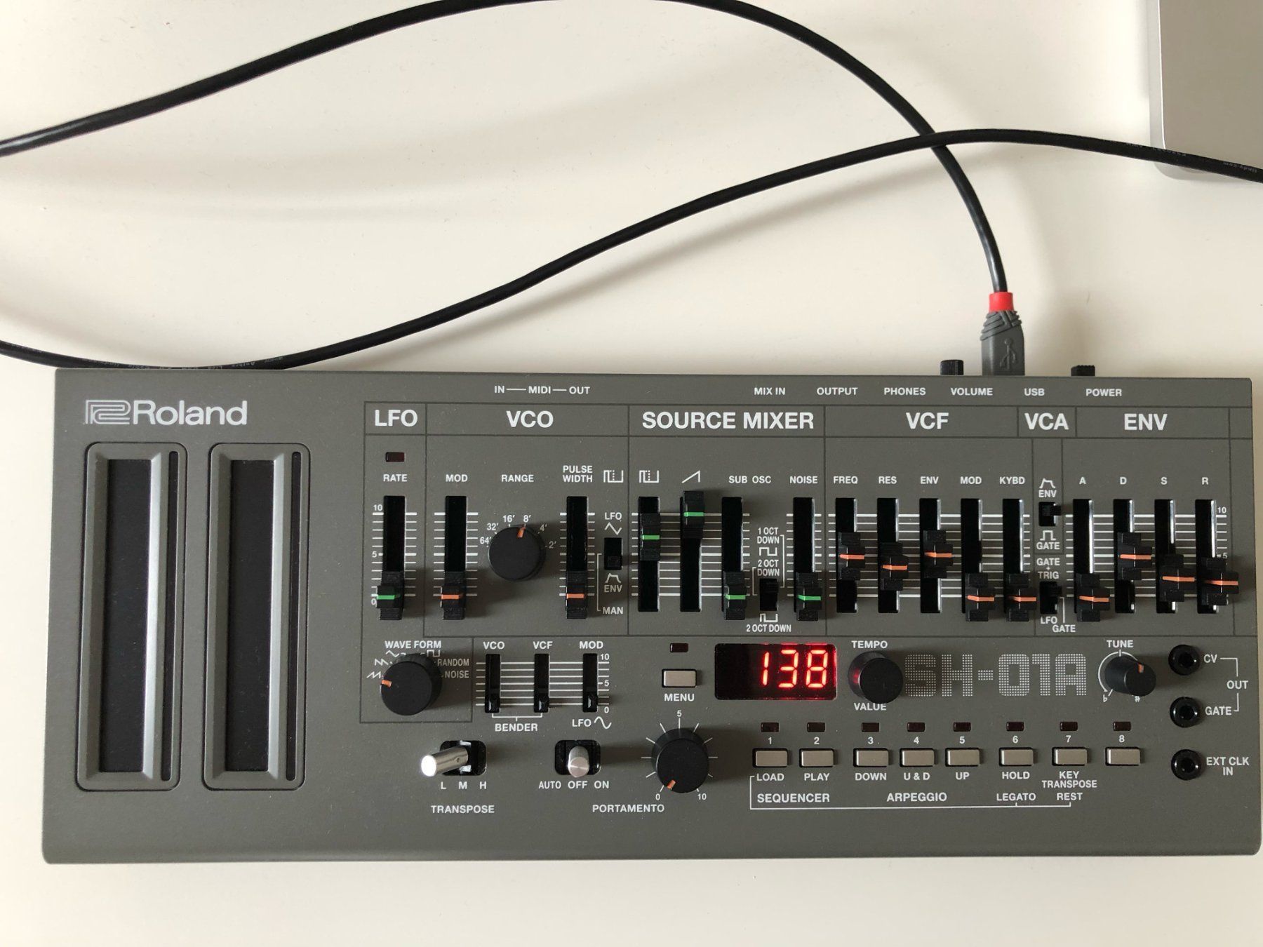 Roland Musikinstrumente: Roland SH-01A – Gebraucht aus Lausanne von Pazuzu02
