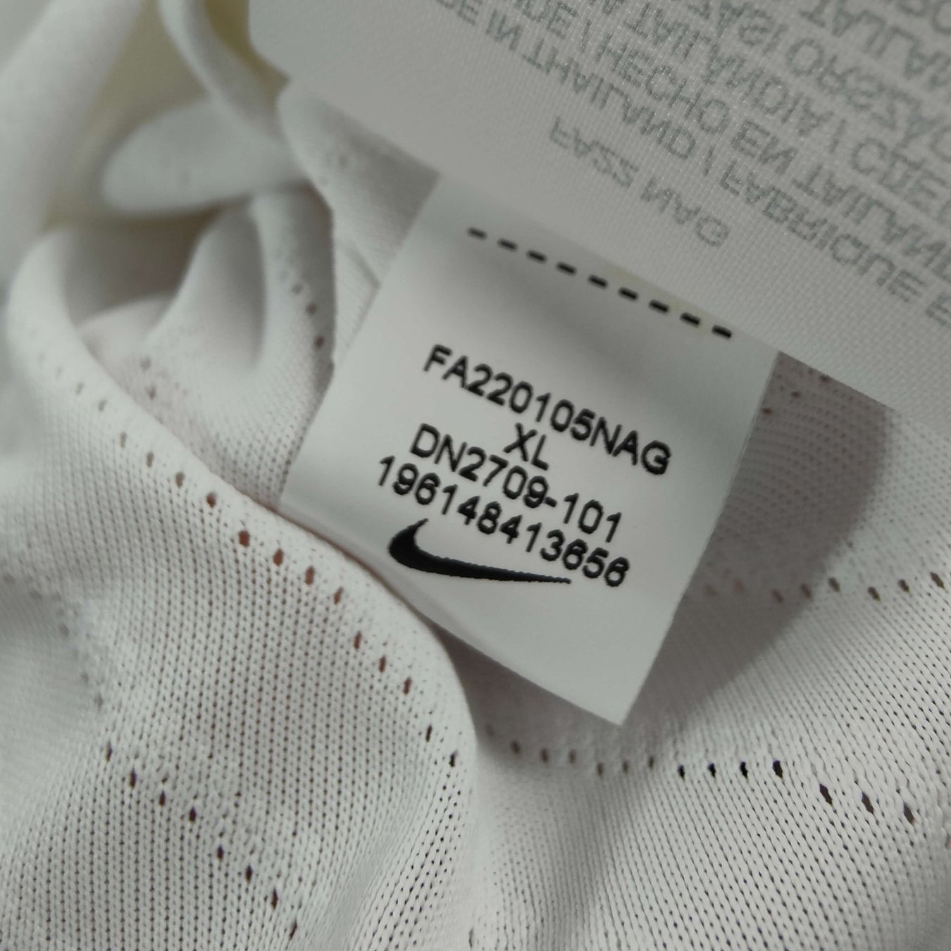 Nike Canottiere & Pantaloni: Original 2022-23 PSG Player Version Third Trikot Messi – Nuovo e nell'imballaggio originale da Martigny venduto da eternalpitch 5