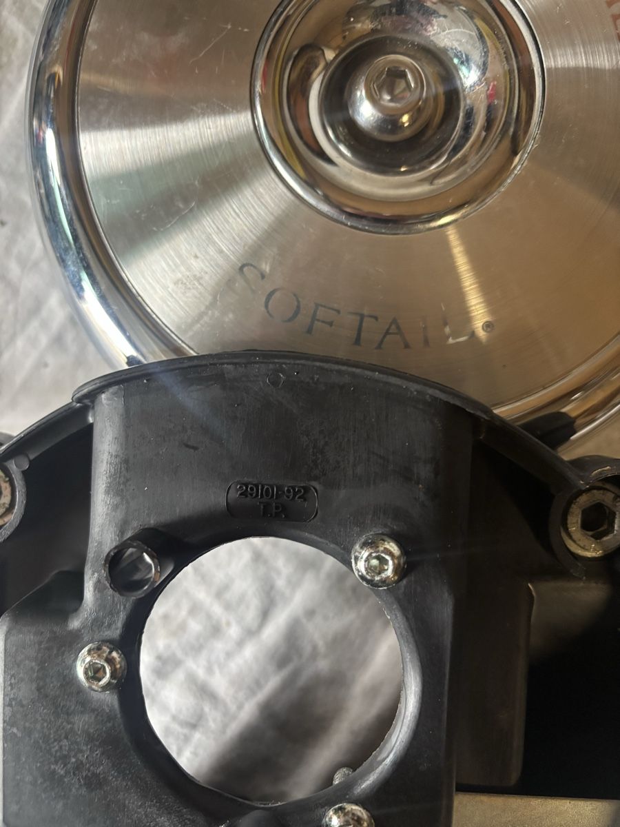 Harley-Davidson Tutti i ricambio per moto: Harley-Davidson Luftfilter Softail gebraucht – Usato da Schötz venduto da Harley35 4