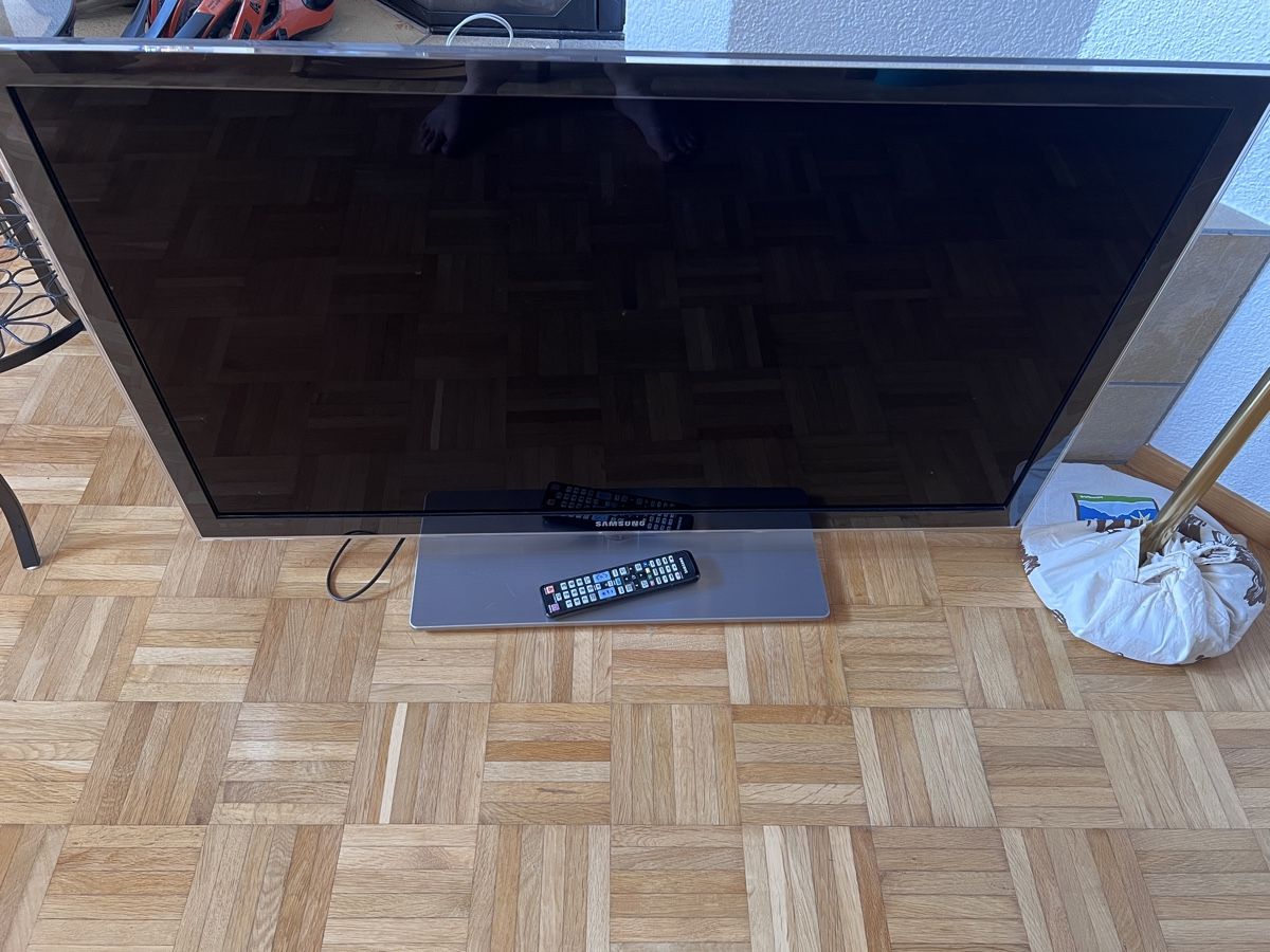 Samsung Televisori: Samsung Fernseher  – Usato da Oberlunkhofen venduto da jul_jkw2