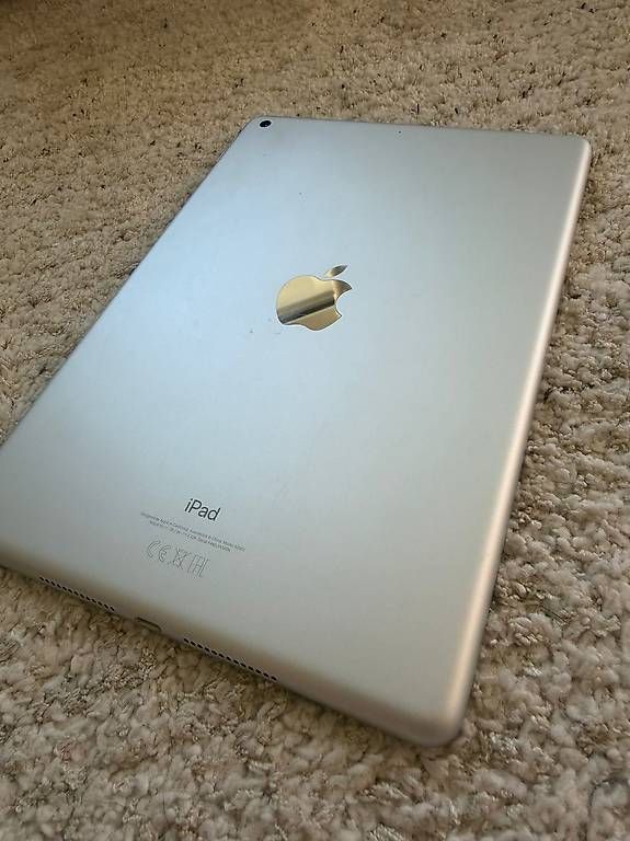 Tablet PC: IPad generazione 9 – Usato da Lugano venduto da plo_7rxx