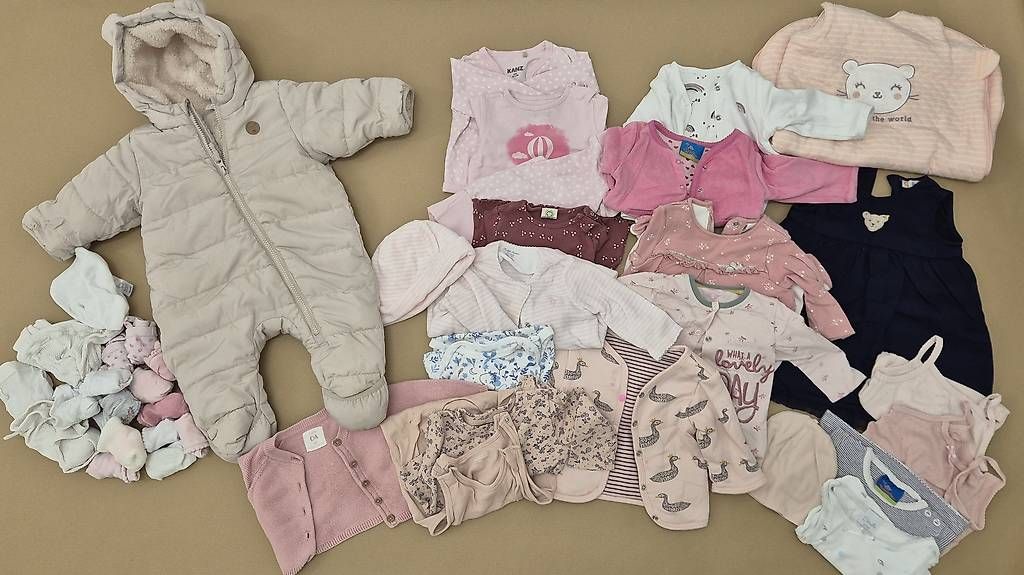 Kleiderpakete & -sets: Mega marken kleider paket gr 62 Mädchen  – Gebraucht aus Neunkirch von mir_c9zg