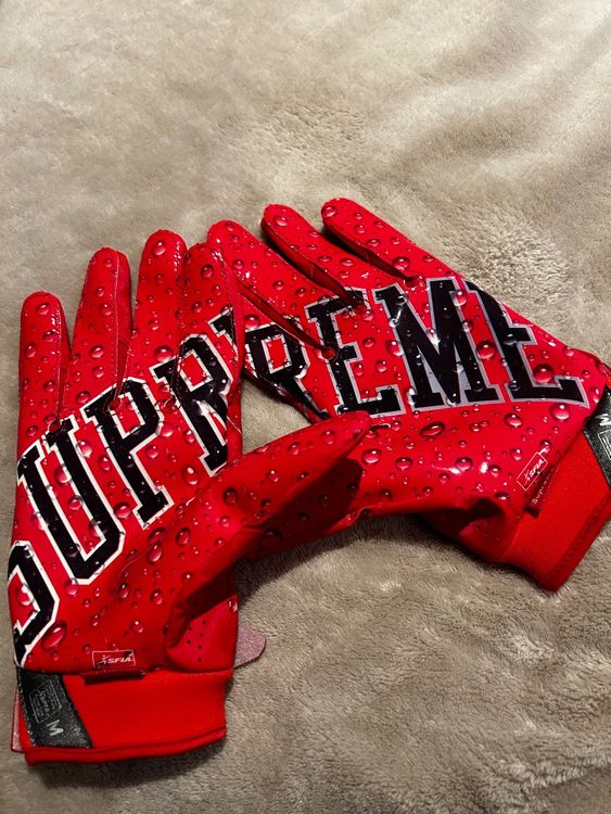 Supreme Nike Vapor Jet 4.0 Football Gloves Kaufen auf Ricardo