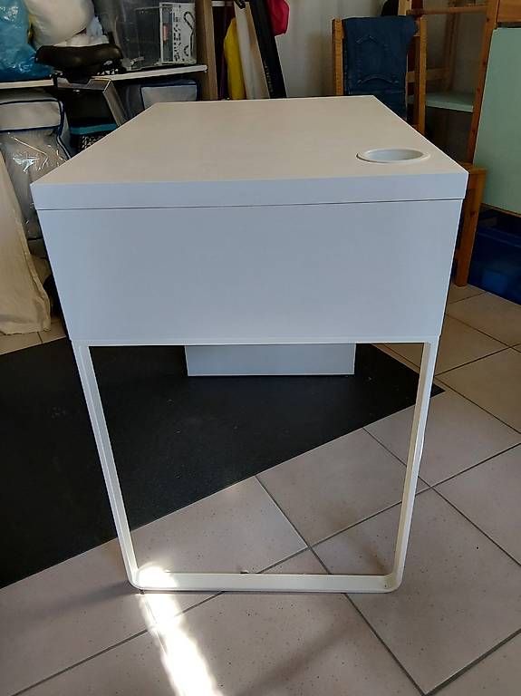 Ikea Schreibtische: Petit bureau IKEA MICKE blanc – Gebraucht aus Grolley von Montana78 1