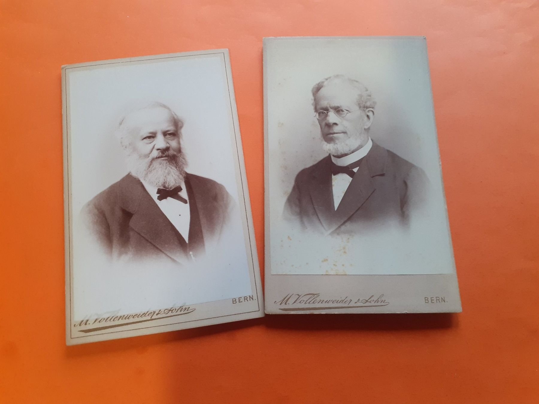 Poster & Bilder: SCHWIIZER MANNE DAZUMAL - 2 EHRWüRDIGI mit SILBERBART - BERN – Gebraucht aus Winterthur von Ornyx7