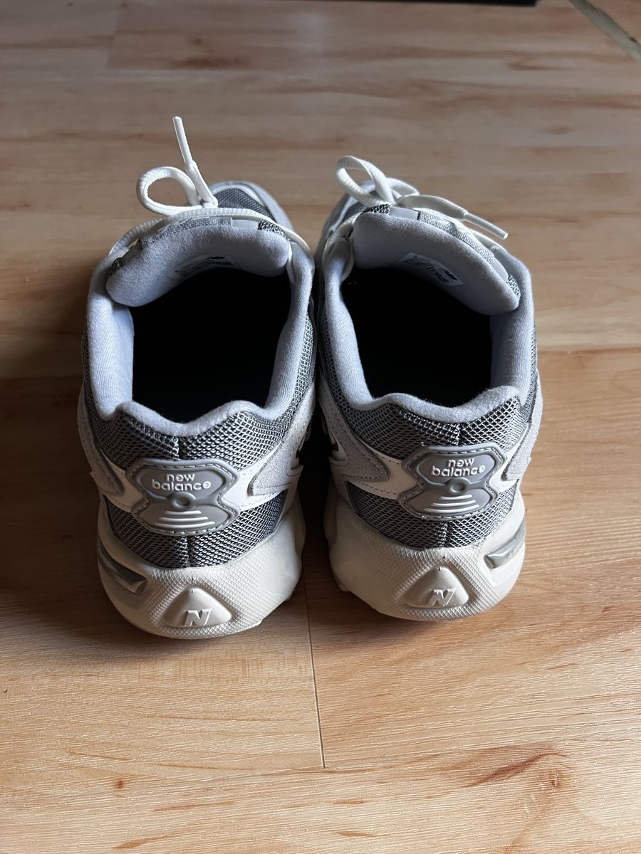 New Balance Scarpe da uomo: New Balance Sneaker 725 – Usato da Stäfa venduto da marco0704 2