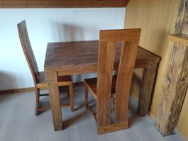 Bali-Set: Massivholz Teak Esstisch (115x99.5cm) + 2 Stühle