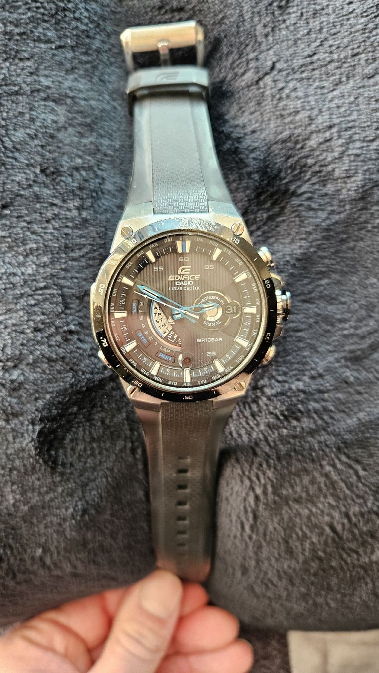 Casio Orologi: Casio Edifice Wave Ceptor – Difettoso da Ossingen venduto da carandbiketuning