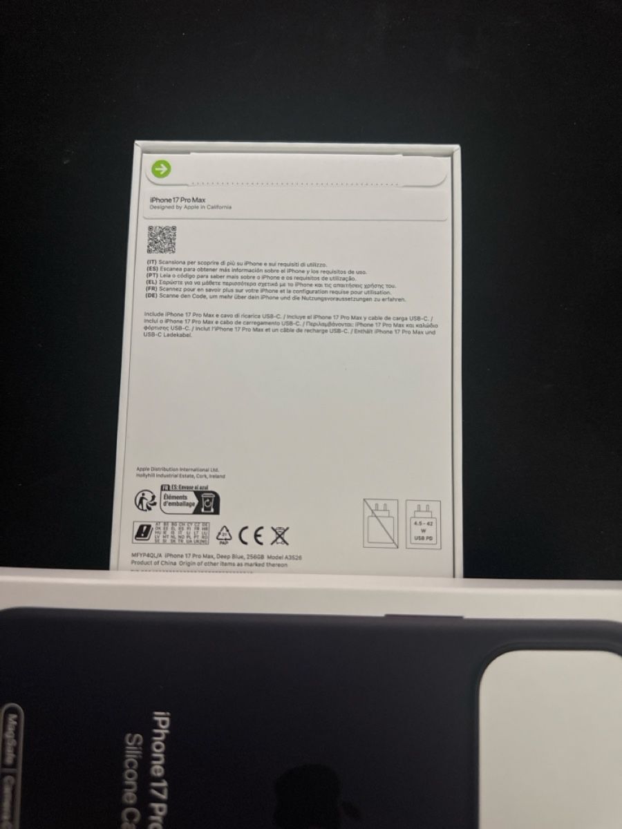 Apple Telefoni cellulari / Smartphones: IPHONE 17 PRO MAX 256 GB Deep Blue – Nuovo e nell'imballaggio originale da Zürich venduto da max_2hhs 1