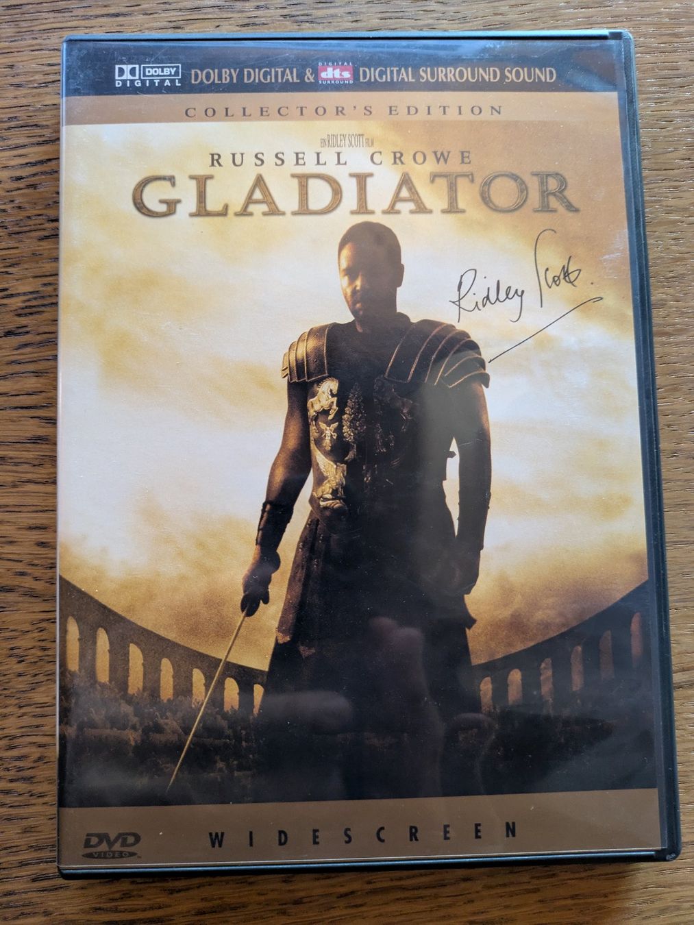 Tutti i DVDs: Gladiator - Collectors Edition - Widescreen (2 DVD's) – Usato da Männedorf venduto da Pacer19