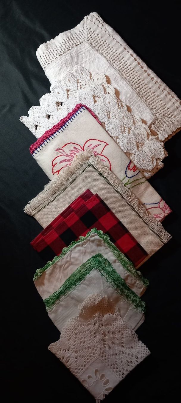 Tutte le decorazioni: LOT DIV ZIERDECKELI – Usato da Huttwil venduto da Kunterbuntli 2