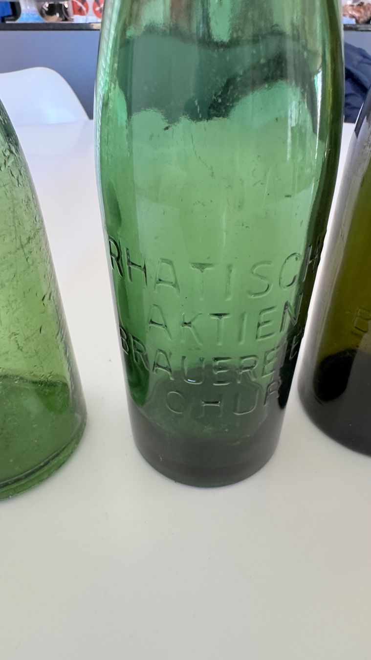 Bottiglie: ANTIKE BIERFLASCHEN – Usato da Stein AR venduto da galerie52 1