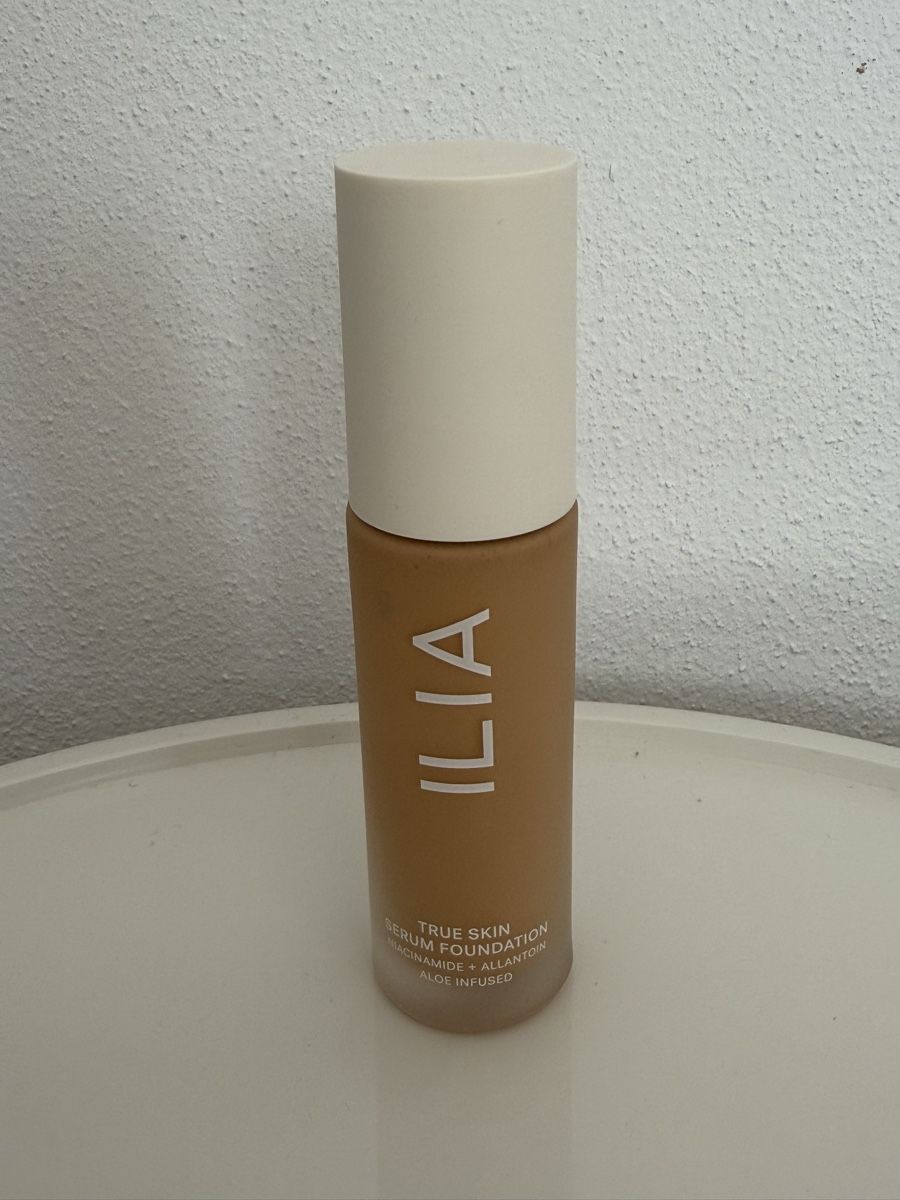 Make-up: ILIA true skin serum foundation – Nuovo (secondo la descrizione) da Zürich venduto da jul_5t9s