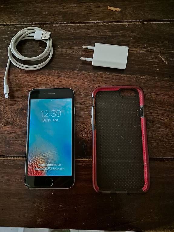 Apple Portables: IPhone 6, Silber, 128GB – D'occasion à Zürich par anastacia03 4