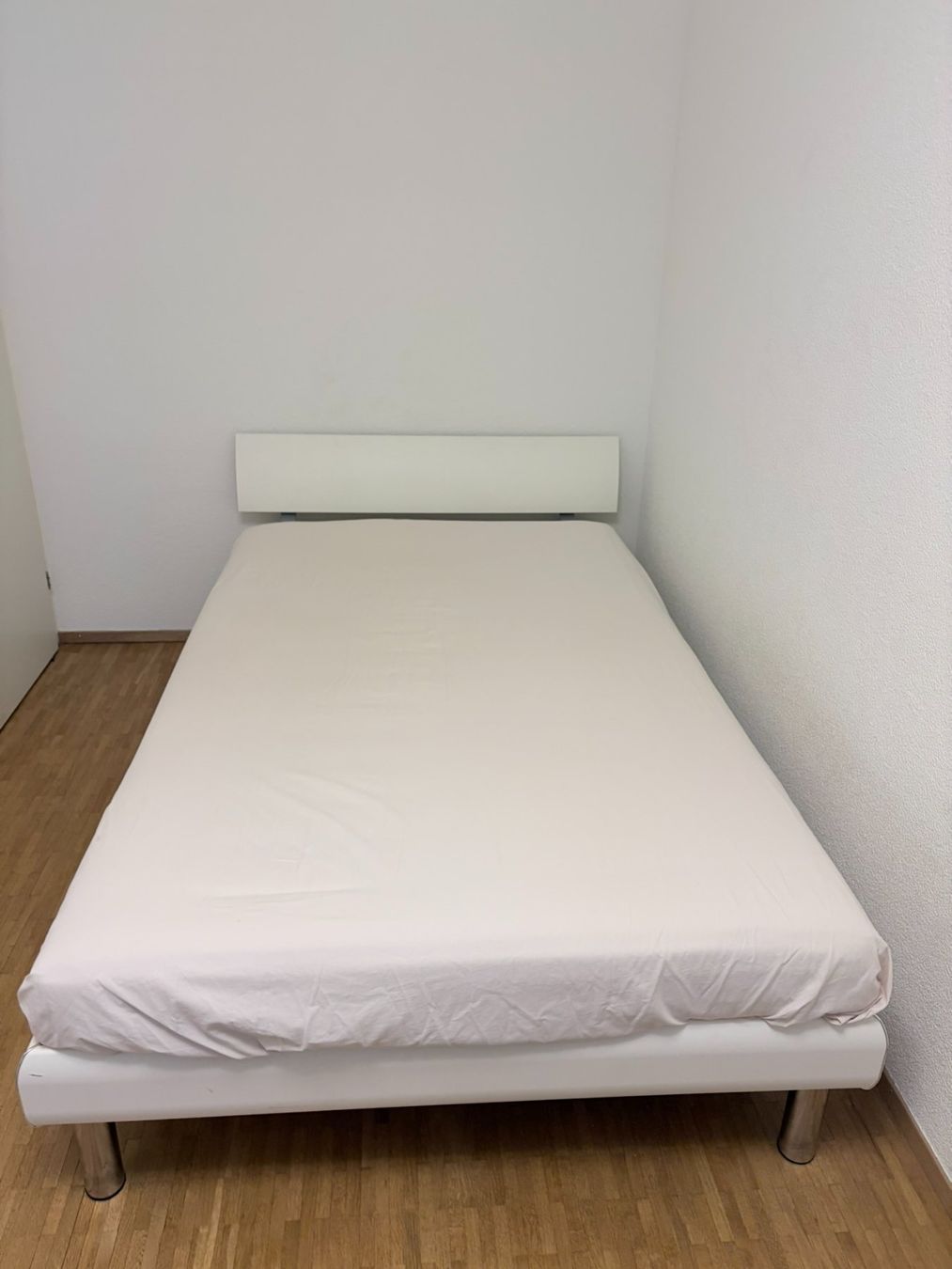 Lits: Lit 2 places de marque Pfister – D'occasion à Zürich par eri_8vp7 1