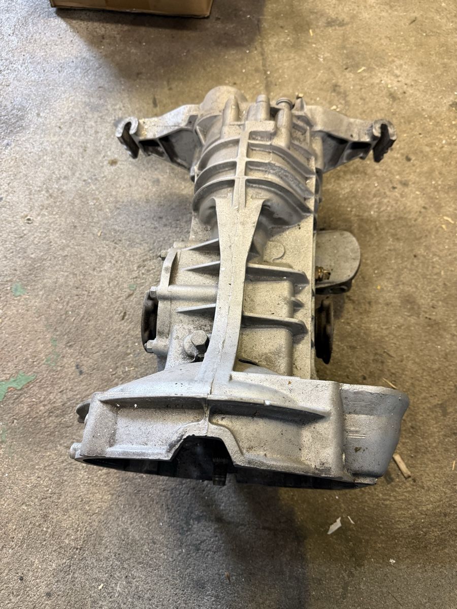 Porsche Tutti pezzi di ricambio auto: Porsche 914 2.0 getriebe  – Usato da Alten venduto da h2709