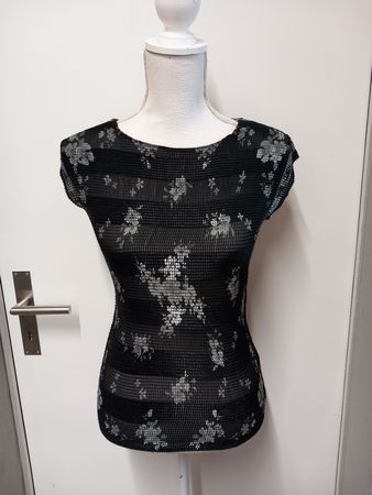Hunza (Hunza G) Top Shirt Gr.S/M Shrink Look