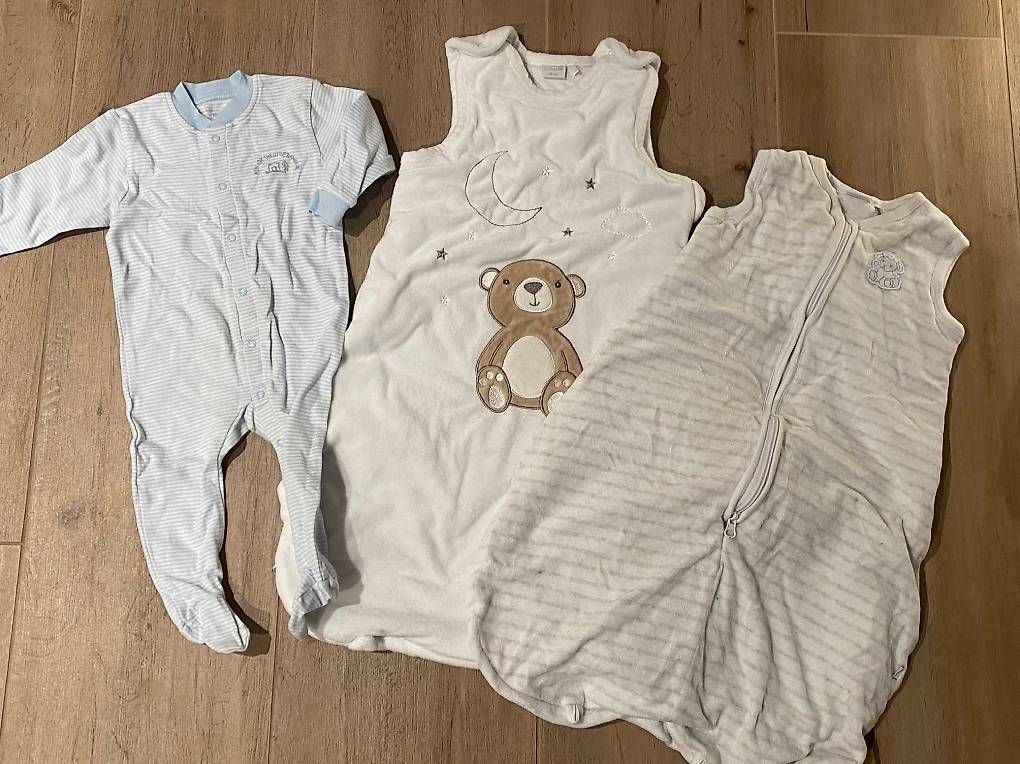 Lotti & Set di vestiti: Kinderkleider Junge gr. 62/68 – Usato da Uzwil venduto da tigi6