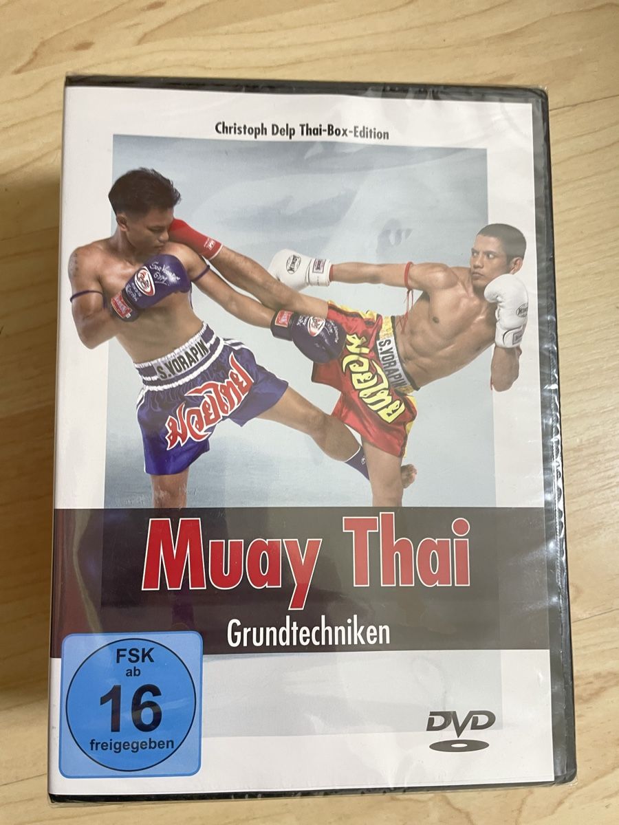 Tutti i DVDs: Muay Thai DVD Set – Nuovo (secondo la descrizione) da Luzern venduto da predator11 2