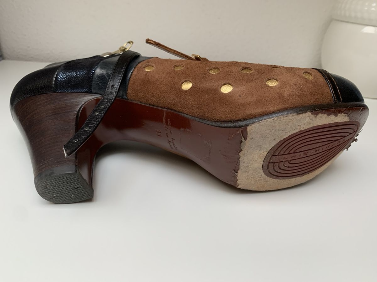 Chie Mihara Damenschuhe: Escarpins Chie Mihara 39 – Gebraucht aus La Chaux de Fonds von vic_gr9h 2