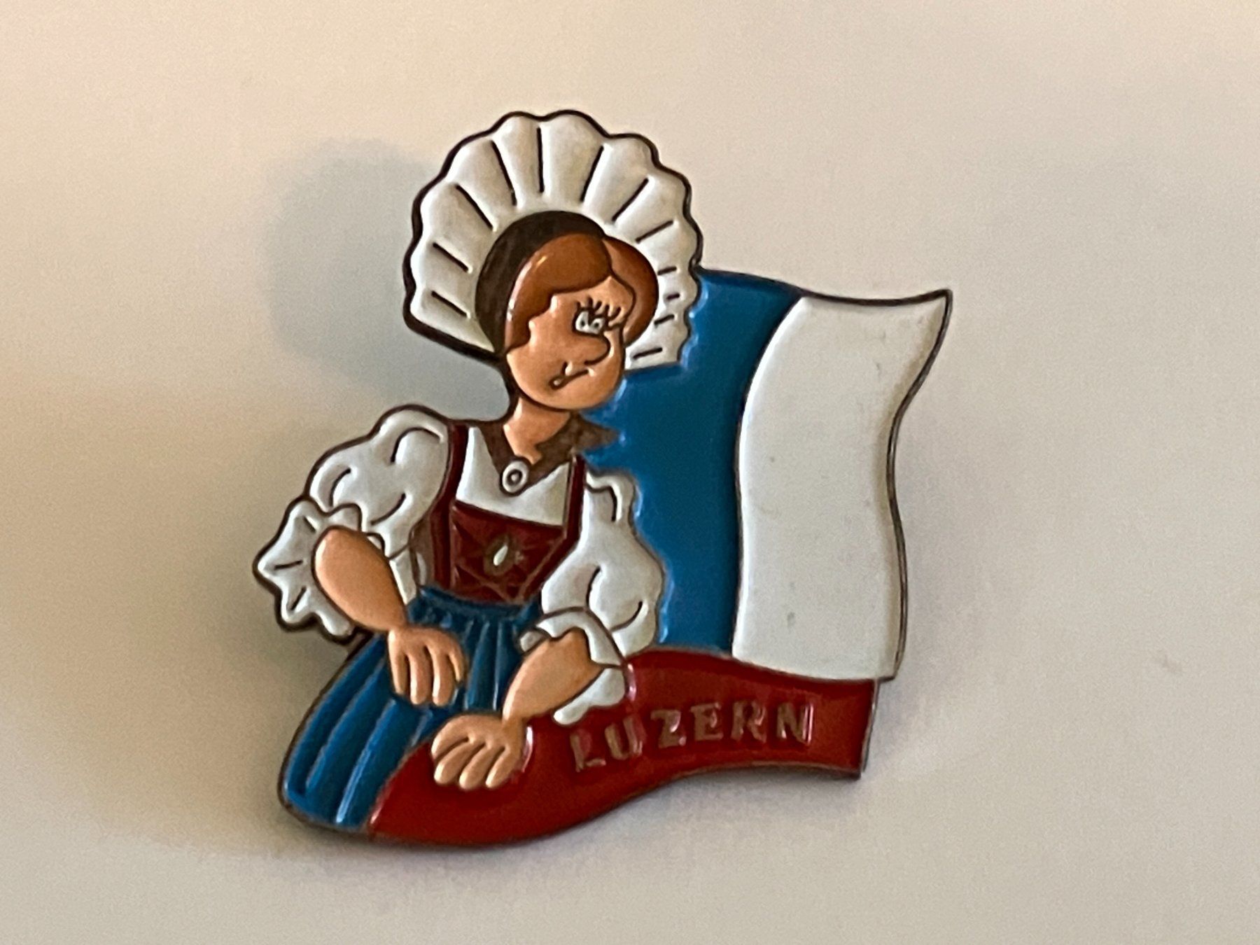 Placchette & Badge: 1 Pin Luzern – Usato da Basel venduto da djwwpp