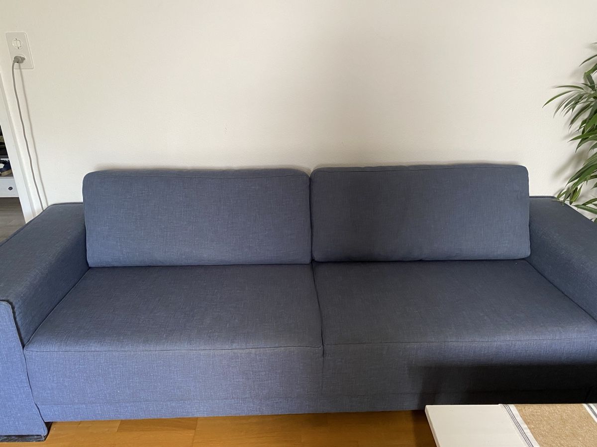 Divani: Sofa blue fabric 3-seater used condition – Usato da Zürich venduto da oosterparker 1