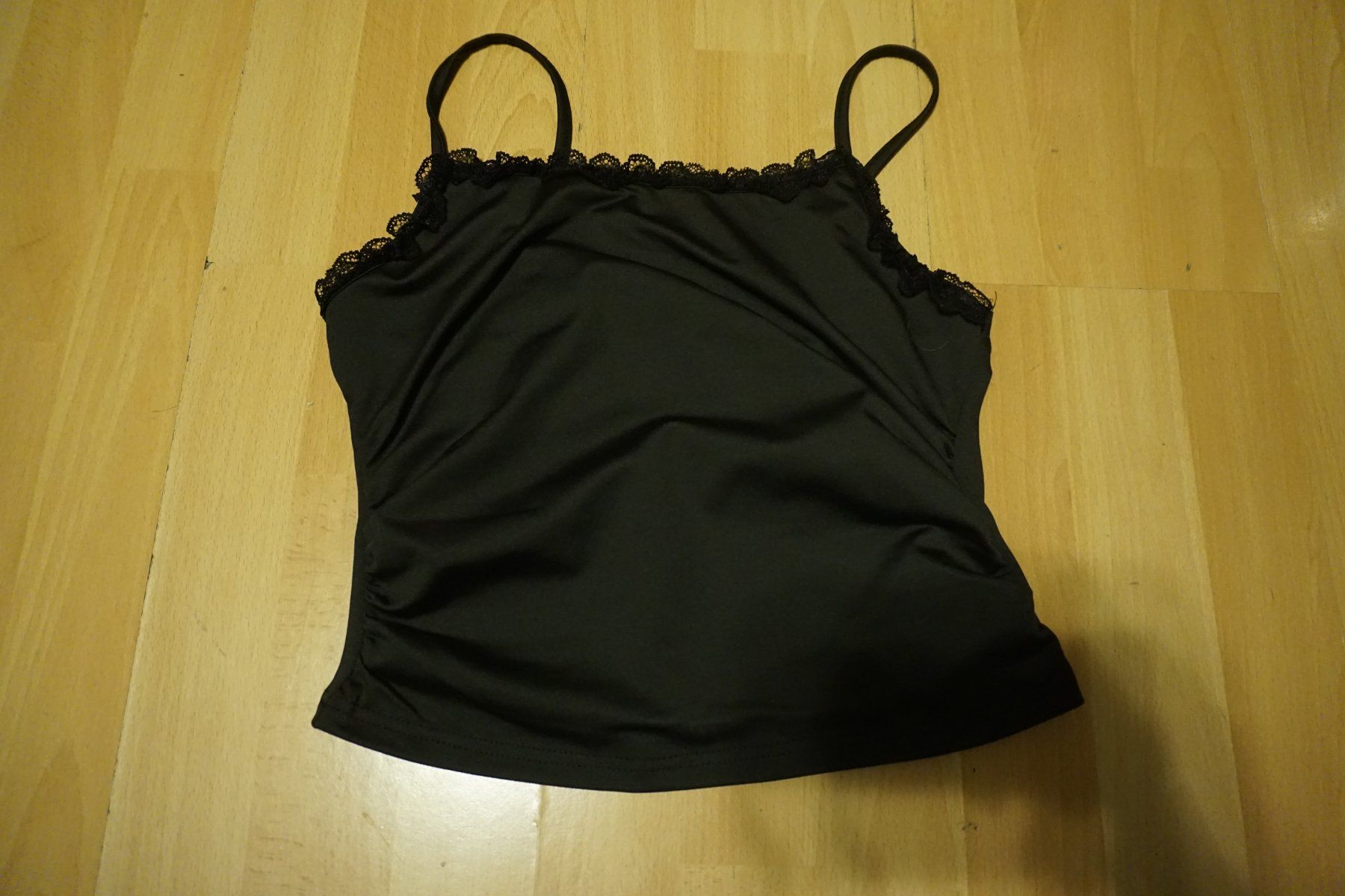 Kleiderpakete: Top und Shorts Gr.S – Gebraucht aus Zürich von einalemjena 1