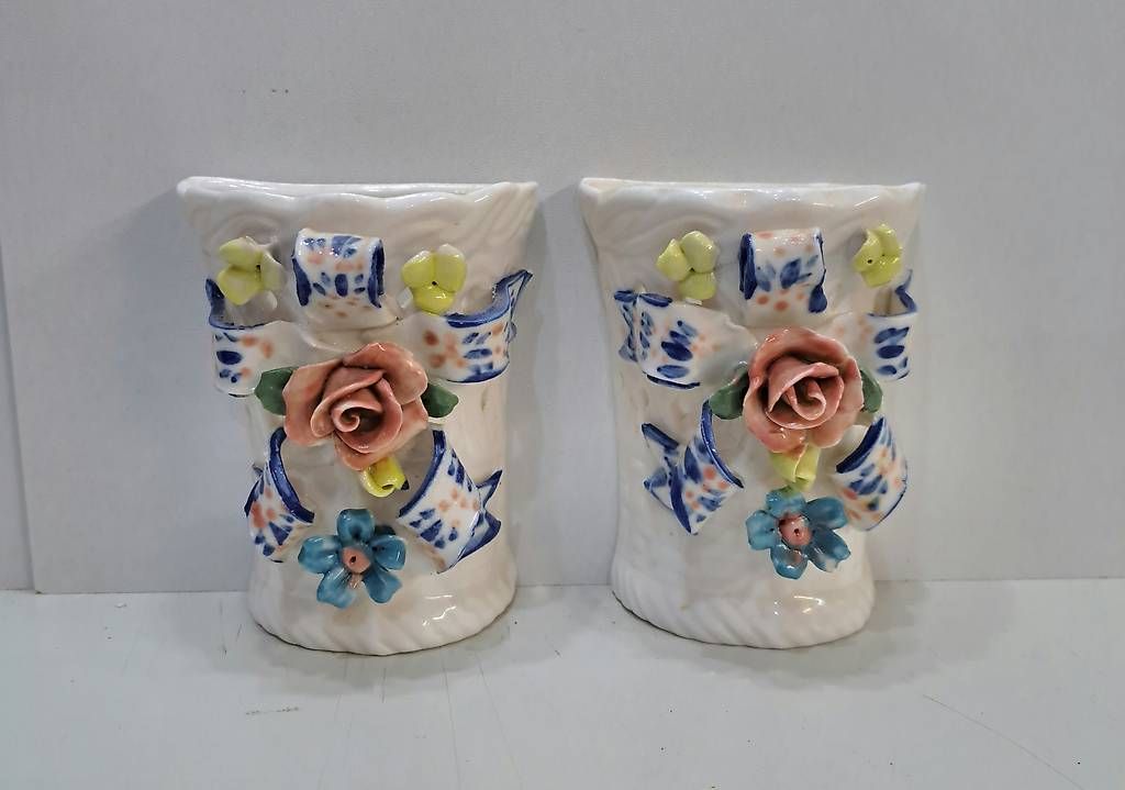 Alle Dekorationen: 2 X Keramik Wanddekoration, Vase – Gebraucht aus Zürich von aiman3333