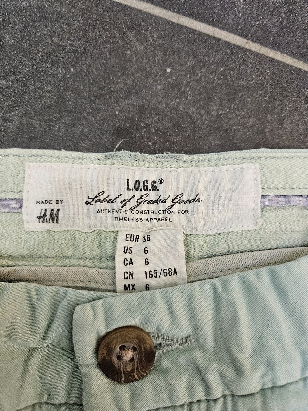 H&M Pantalons: Hose Hellblau H&M – D'occasion à Bern par Snowflake38 2