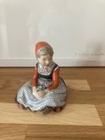 Royal Copenhagen Fyn 12420 Porzellanfigur Mädchen Dänemark