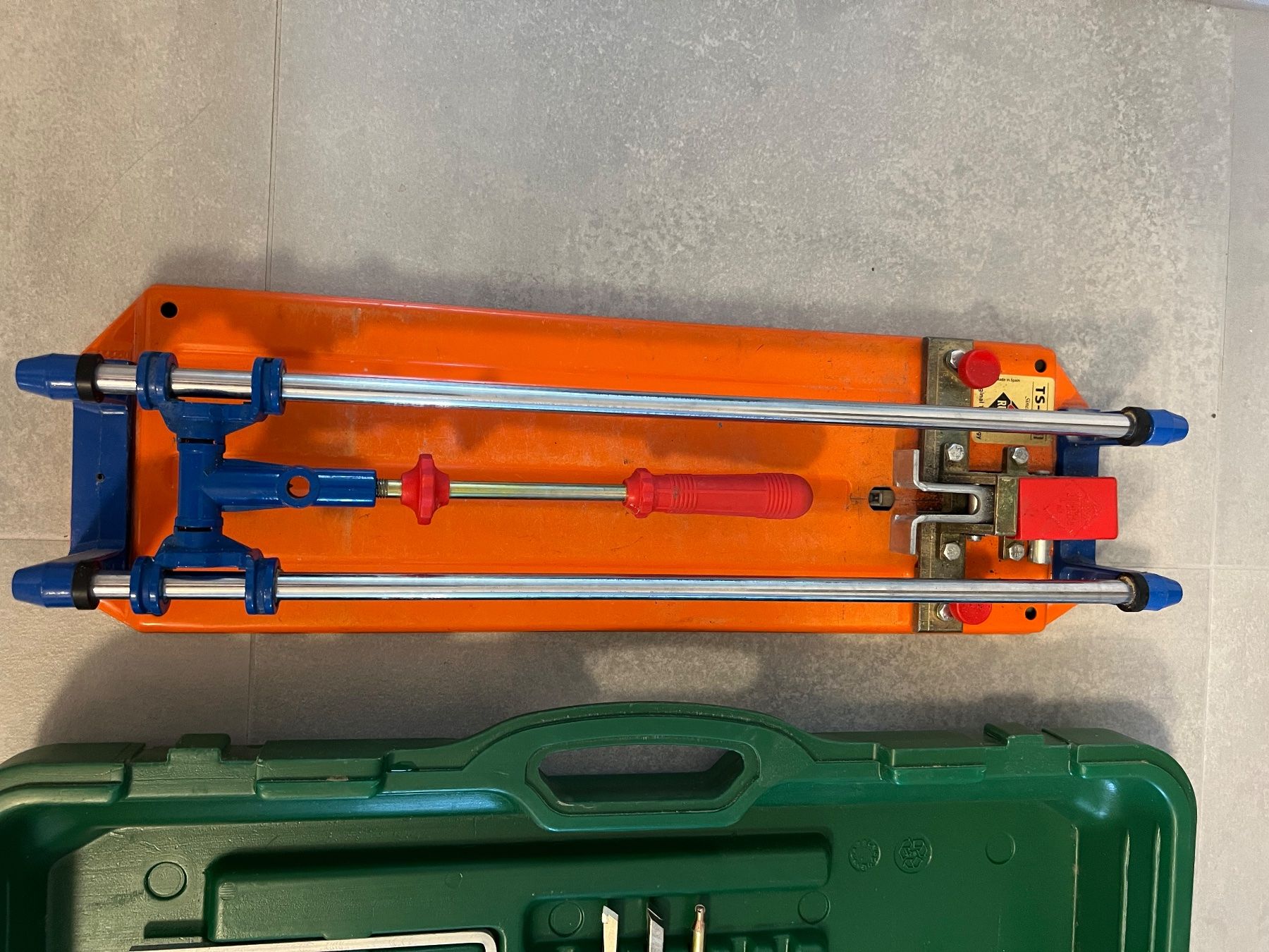 Tutti gli attrezzi: Fliesenschneider RUBI -TS—40 – Usato da Langenthal venduto da langenthal333