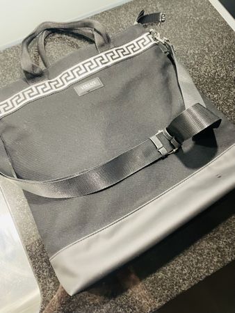 Versace Shopper Tasche, guter Zustand Schwarz.  Sale!!!