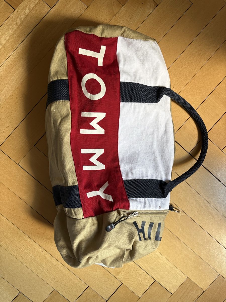 Tommy Hilfiger Borse: Originale Tommy Hilfiger Reisetasche – Usato da Spiegel b. Bern venduto da jkrug 6