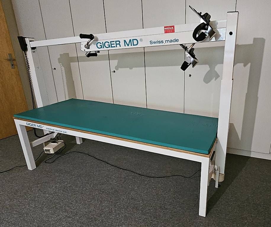 Giger Md Attrezzature mediche: GIGER MD - medizinisches Therapiegerät – Usato da Dornach venduto da SebaRider 1