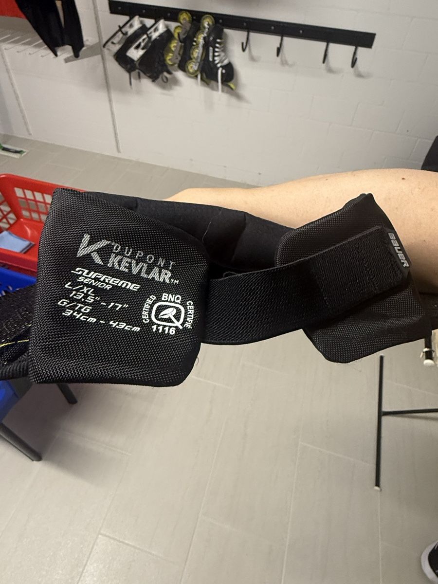 Schutz & Schoner: Bauer Supreme Shoulder, Grösse L/XL, Top! – Gebraucht aus Bülach von lor_swp9