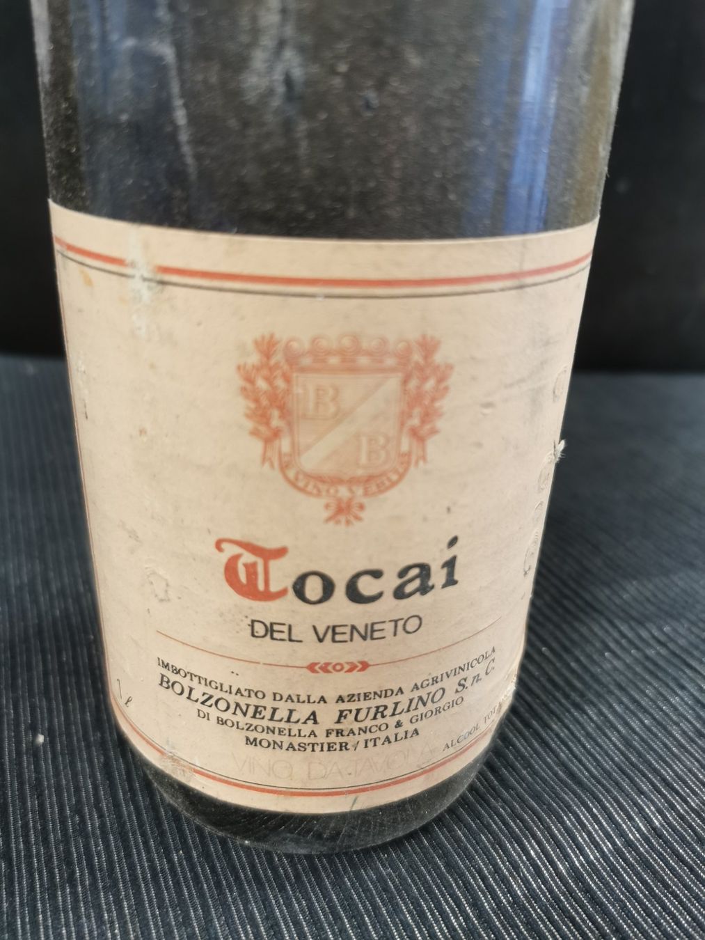 Vino: TOCAI ITALIA ANCIENNE BOUTEILLE – Nuovo (secondo la descrizione) da Genève venduto da Leboucheoreilles 1