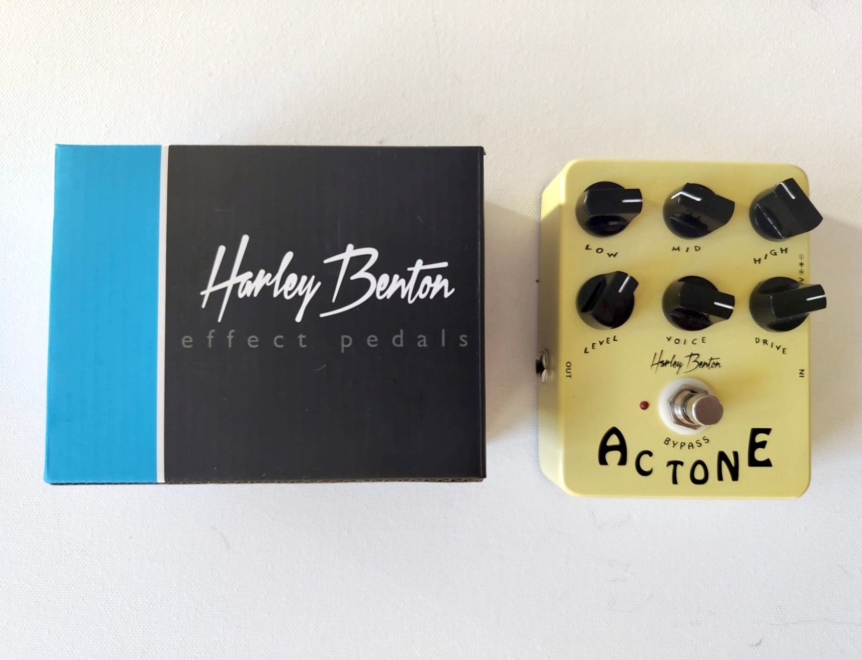 Harley Benton Strumenti musicali: Harley Benton American TrueTone Overdrive /Amp Simulator NEU – Nuovo e nell'imballaggio originale da Aesch ZH venduto da duubiduu