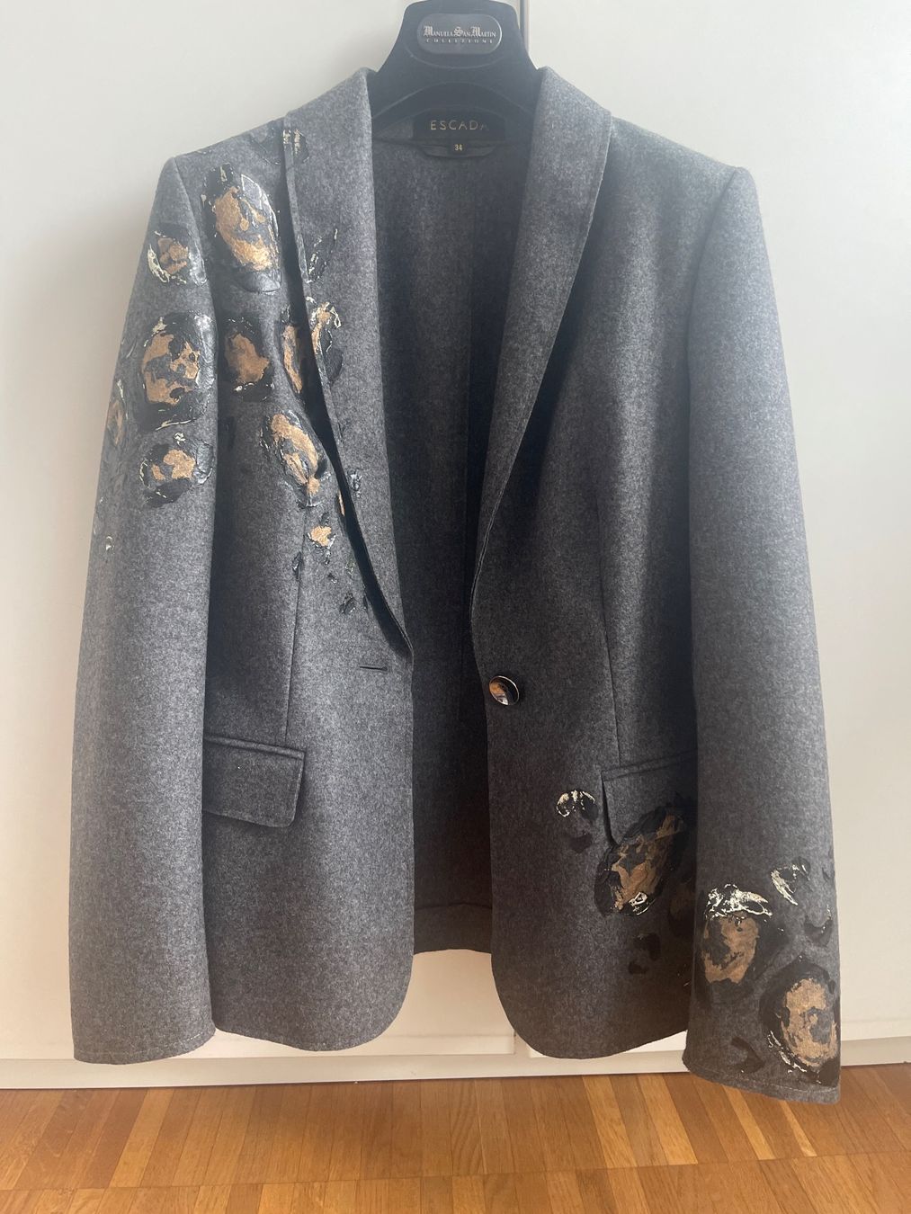 Escada Giacche: Flanell-Blazer ESCADA, hand-painted size 34 – Usato da Zürich venduto da happypascha 3