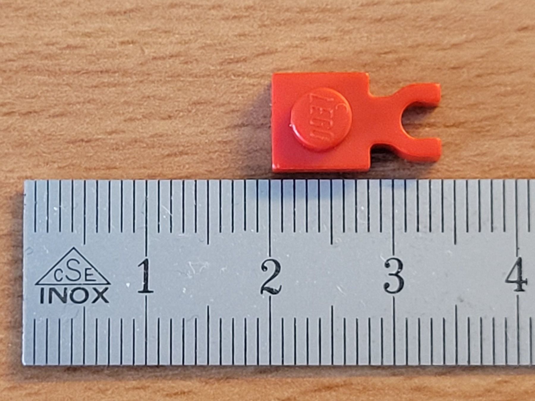 Lego Kit di costruzioni: Lego - Pièce de rechange - 1x rouge de forme spéciale – Usato da Payerne venduto da tintin08 3