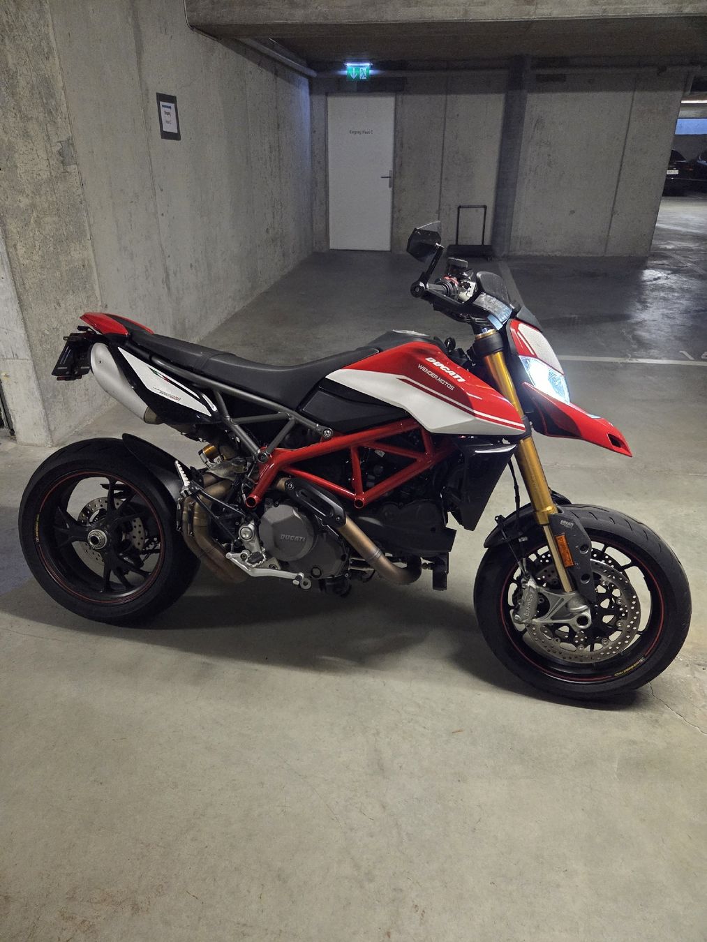 Ducati Strada: Ducati Hypermotard 950 SP – Usato da Leuk Stadt venduto da mathieu30909