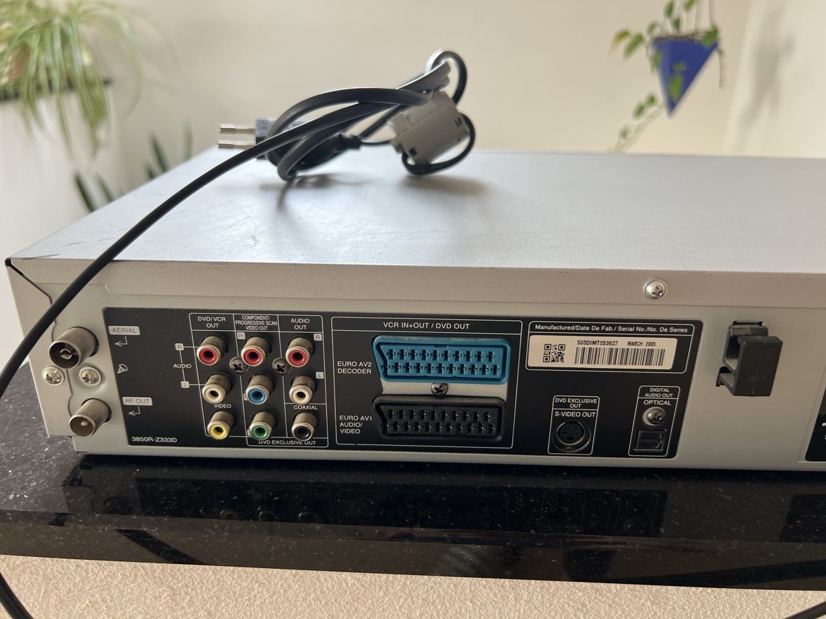 LG Registratori: LG V8806DVX DVD/VHS-Videorecorder – Usato da Schongau venduto da Retro_Shop 7