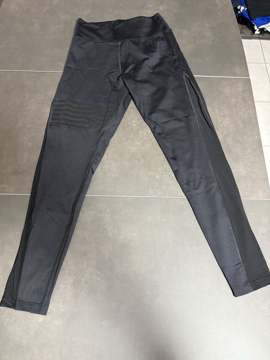Oceansapart Leggings: Oceans Apart Leggings Schwarz M – Gebraucht aus Wallbach von ale_db7t