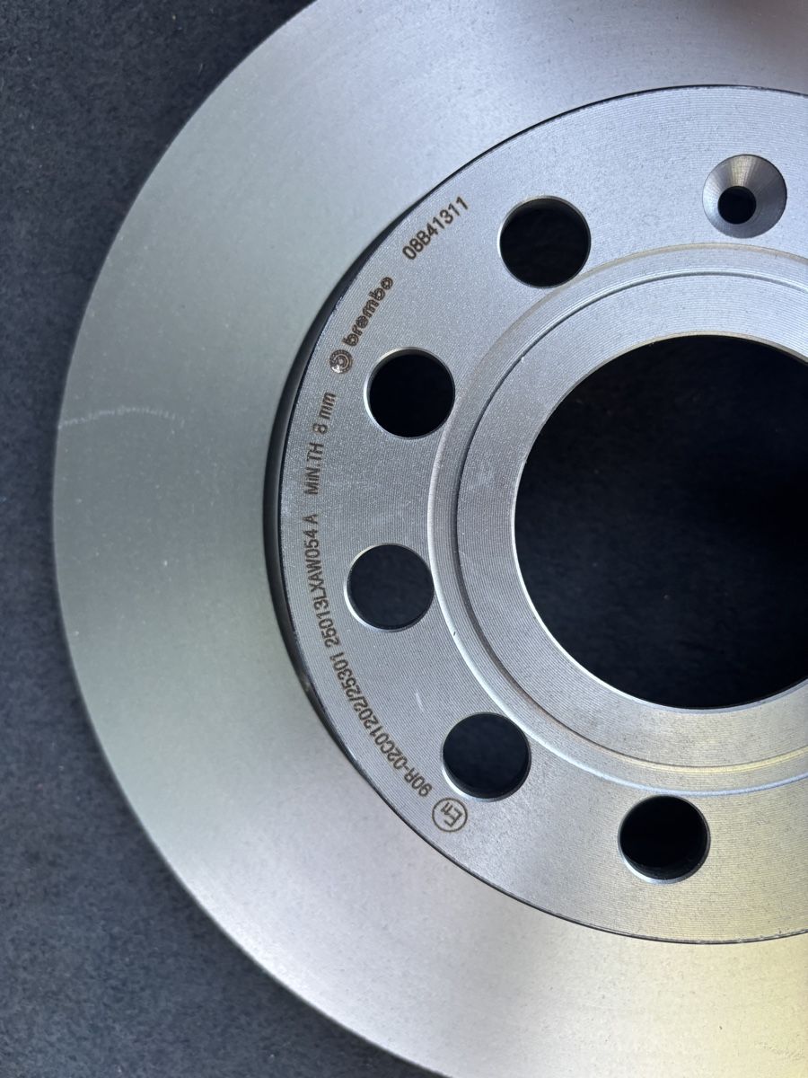 Brembo Tutti pezzi di ricambio auto: Bremsscheiben Brembo, Neu! – Nuovo (secondo la descrizione) da Riggisberg venduto da luc_8wwt 1