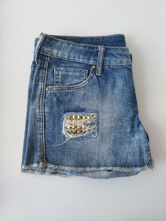 Coole Jeans Hotpants Shorts Sommer mit Nieten, Gr. 34