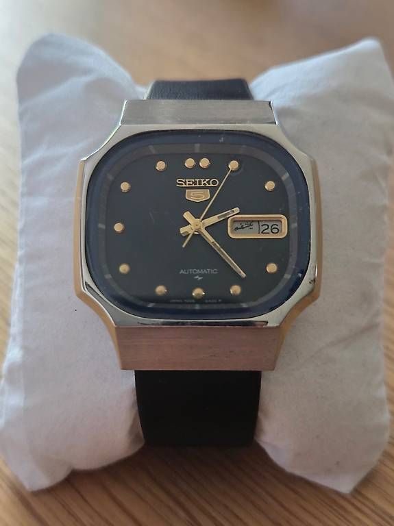 Seiko Uhren: Seiko 5 Automatic 7009 5200 Vintage Cadran Noir – Gebraucht aus Genève von kev_d8z5