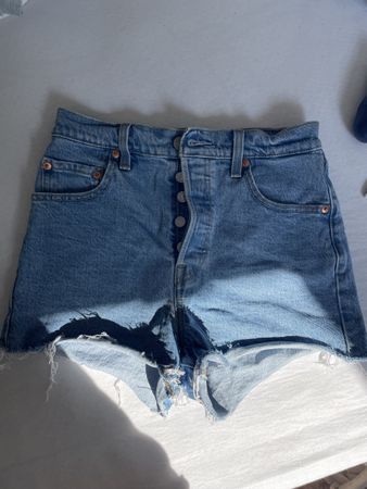 Levi's Ribcage Shorts Grösse 26 guter Zustand