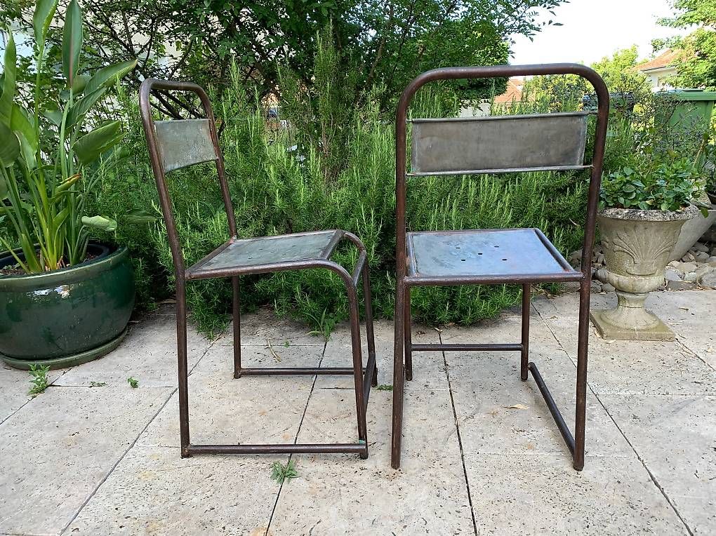 Chaises: 2 antike Stühle aus Metall – D'occasion à Wabern par La-Vitrine 3