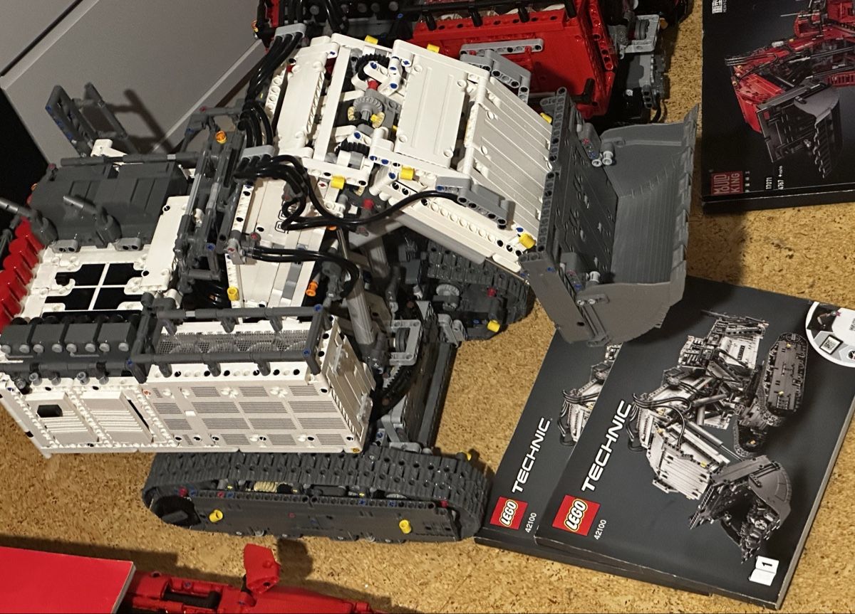 Lego Baukästen: Lego Technic Liebherr 9800 199.- – Gebraucht aus Sennwald von HARO-Import