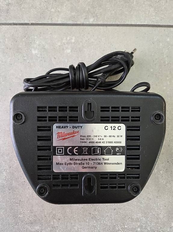 Akkus & Batterien: Milwaukee Ladegäret C12C – Gebraucht aus Bettlach von paki84 2